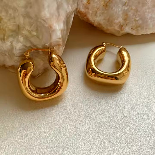 OTILLIA HOOPS